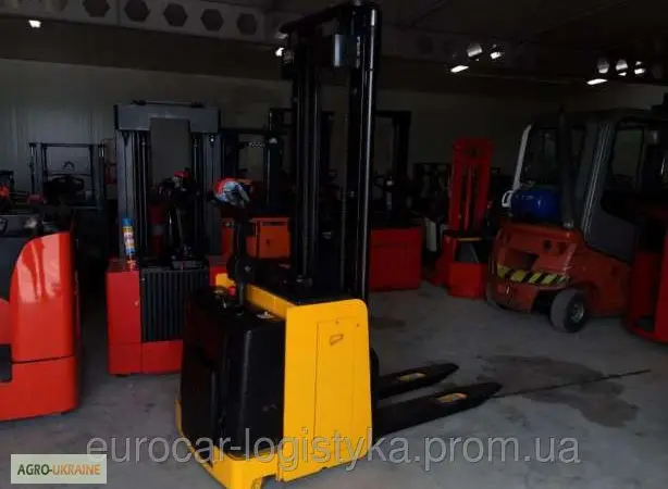 Электрический штабелер HYSTER S 1.2 1, 25т 3, 8м-высота подъема - фото № 1