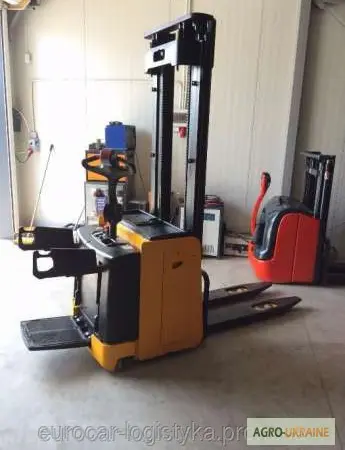 Электрический штабелер HYSTER S 1.2 1, 25т 3, 8м-высота подъема - фото № 3