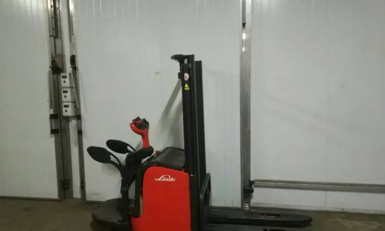 Штабелер электрический самоходный LINDE L 16 AP 1.6t 3.0m - фото № 16