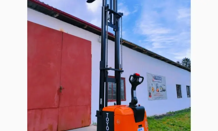 Штабелер електричний Нова АКБ 796 Toyota BT SPE125 1, 25t 4090mm - фото № 4