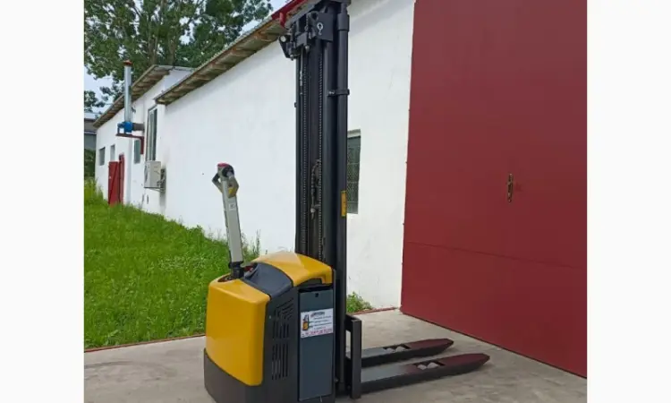 Штабелер електричний Нова АКБ 816 Caterpillar NSP16N 1, 6т 5.3м - фото № 4