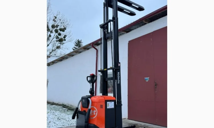 Навантажувач Електро Штабелер 1138 Toyota BT SPE 160 1, 6t 3.76cm - фото № 10