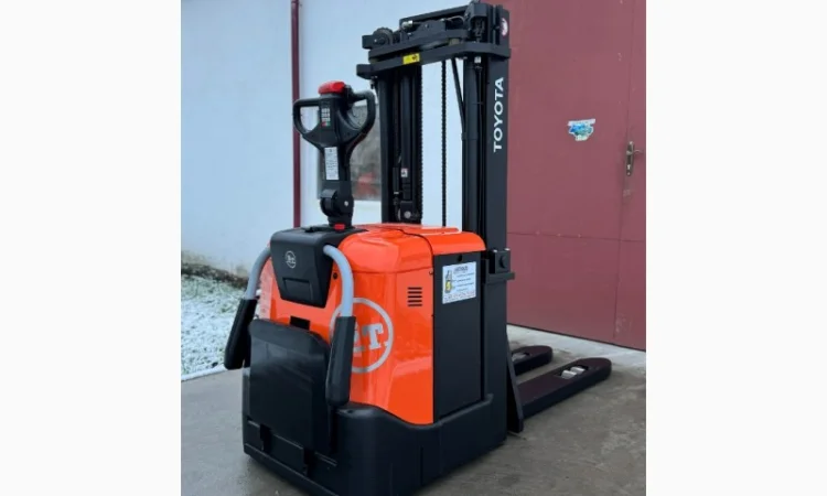 Навантажувач Електро Штабелер 1138 Toyota BT SPE 160 1, 6t 3.76cm - фото № 2