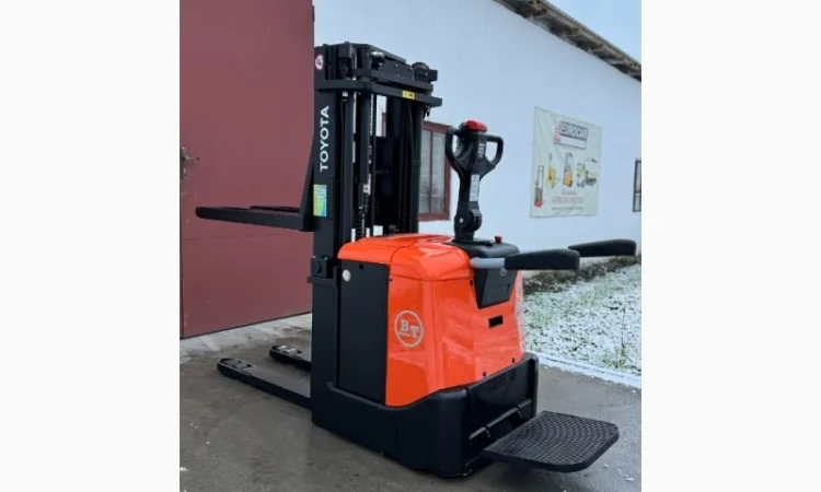 Навантажувач Електро Штабелер 1138 Toyota BT SPE 160 1, 6t 3.76cm - фото № 5