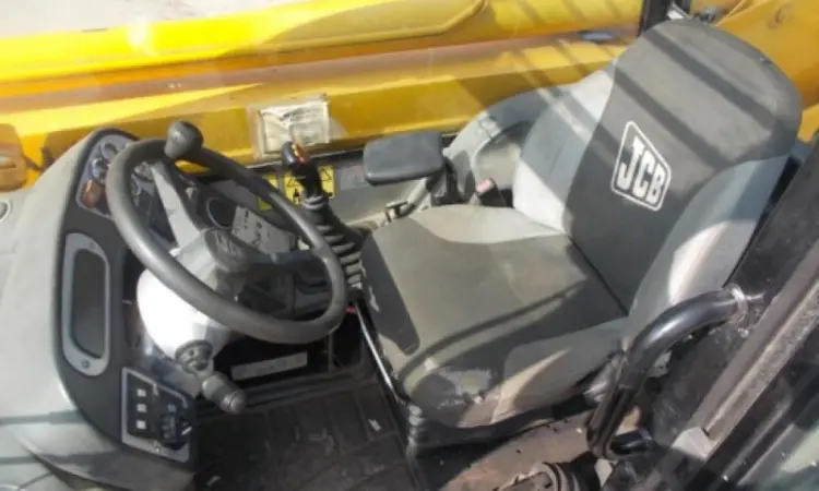 Телескопический погрузчик JCB 535-95 2004 года - фото № 3