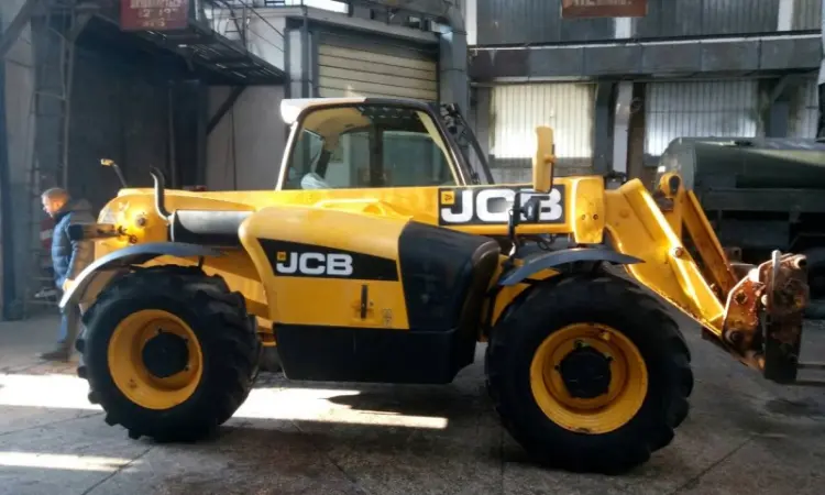 Телескопический погрузчик JCB 531-70 2011 года - фото № 11