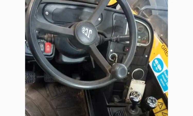 Телескопический погрузчик JCB 531-70 2011 года - фото № 8