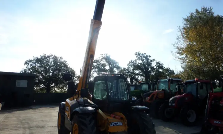 Телескопический погрузчик JCB 535-95 2015 года - фото № 9