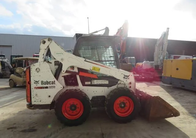 Мини-погрузчик Bobcat S 570 - фото № 1