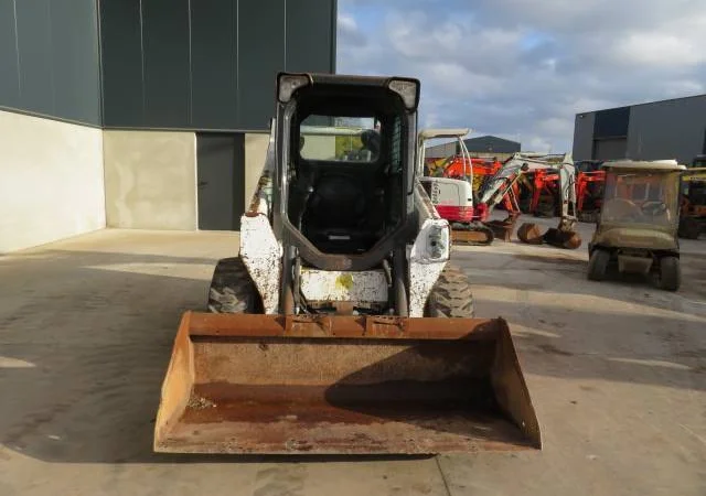 Мини-погрузчик Bobcat S 570 - фото № 2