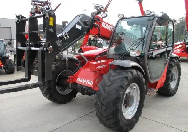 Телескопический погрузчик Manitou MLT 634-120 LSU. Строительная техника б/у - фото № 1