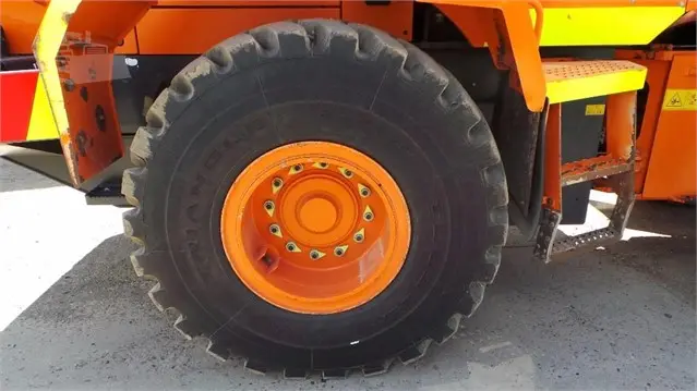Фронтальный погрузчик Doosan DL250TC-3 - фото № 14