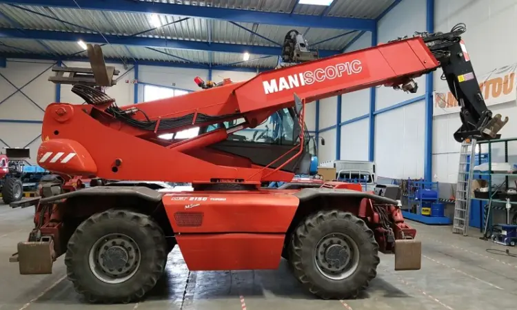 Телескопический погрузчик Manitou MRT 2150 - фото № 1