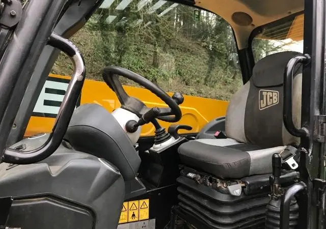 Телескопический погрузчик JCB 531-70 AGRI SUPER. Спецтехника б/у - фото № 8