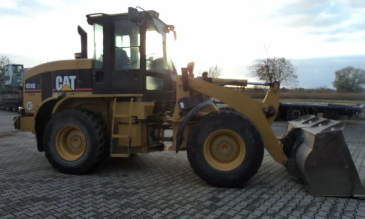 Фронтальный погрузчик CAT 924 G - фото № 3