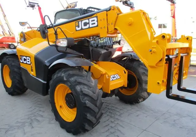 Телескопічний погрузчик JCB 535-95 в Україні - фото № 11