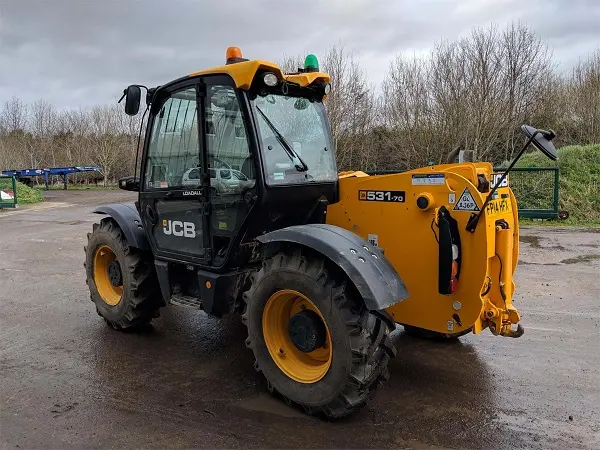 Телескопический погрузчик JCB 531-70. Спецтехника в наличии и под заказ - фото № 3