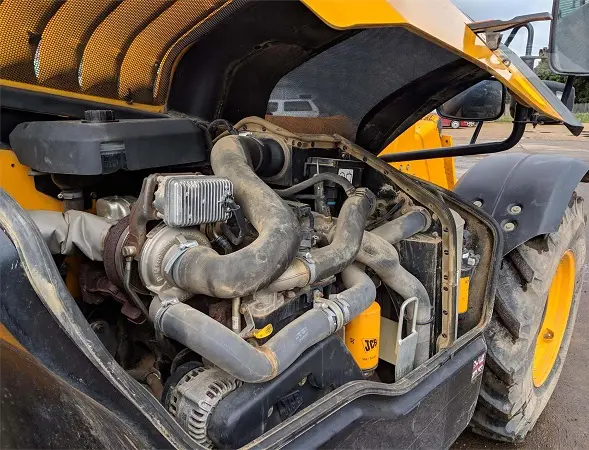 Телескопический погрузчик JCB 531-70. Спецтехника в наличии и под заказ - фото № 7