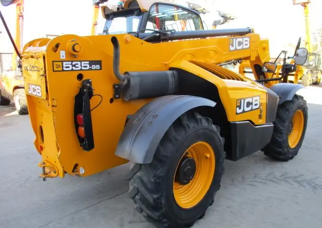 Телескопический погрузчик JCB. Телескопический погрузчик JCB 535-95 - фото № 9