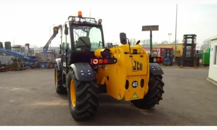 Телескопический погрузчик JCB 541- 70 T4I IIIB - фото № 2