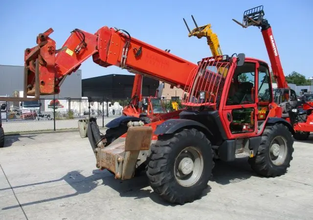 Телескопічний погрузчик JCB 535-140. Телескопічний погрузчик б/у - фото № 1