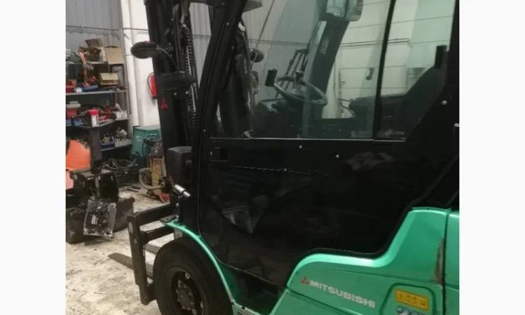 Газовый погрузчик Mitsubishi FG25N - фото № 6