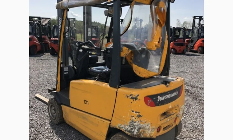 Электропогрузчик Jungheinrich EFG 320 - фото № 5