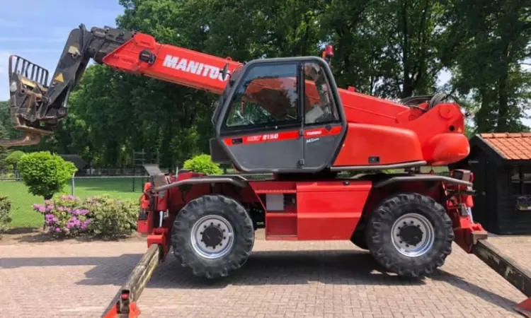 Поворотный телескопический погрузчик Manitou MRT 2150 - фото № 1