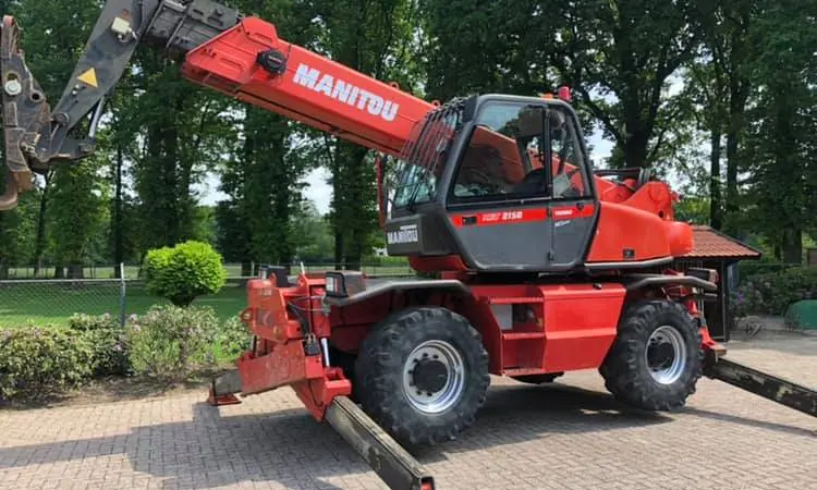 Поворотный телескопический погрузчик Manitou MRT 2150 - фото № 8