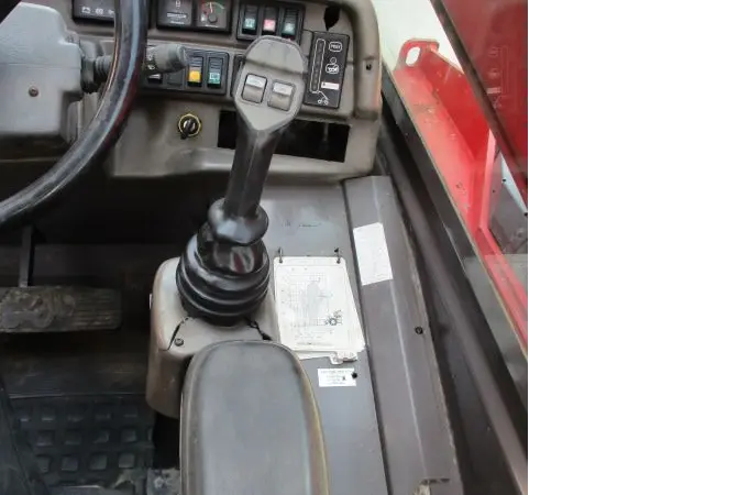 Спецтехника. Телескопический погрузчик Manitou MLT 845 120 LSU - фото № 16