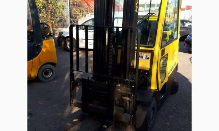 Вилочный погрузчик Hyster H2.0FTS 2007 года - фото № 1