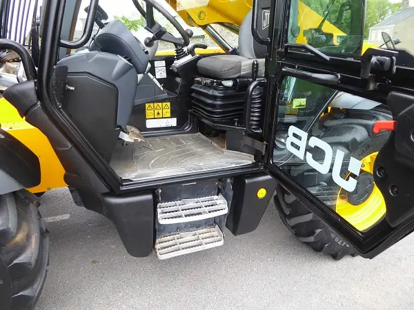 Телескопический погрузчик б/у. Телескопический погрузчик JCB 541-70 - фото № 11