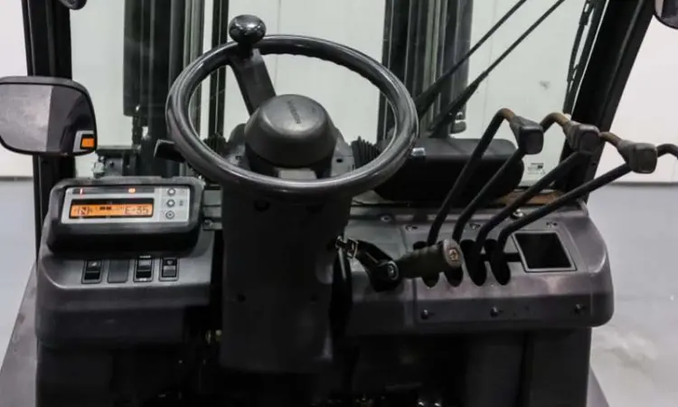 Вилочный погрузчик Nissan U1D2A25LQ 2012 года - фото № 6