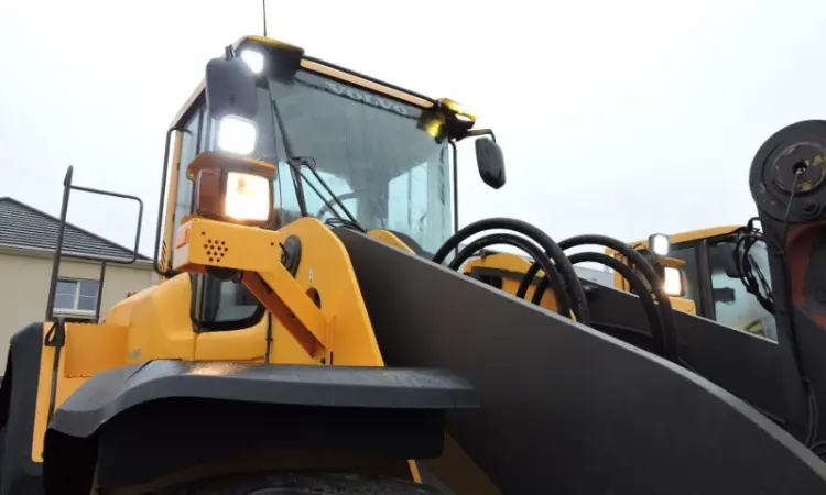 Фронтальный погрузчик Volvo L180G - фото № 8