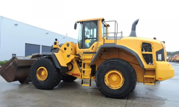 Фронтальный погрузчик Volvo L180G - фото № 19