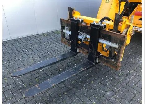 Телескопічний погрузчик JCB 540-140. Будівельна техніка - фото № 7