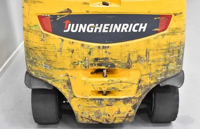 Вилочный погрузчик Jungheinrich EFG S 30 2015 года - фото № 8