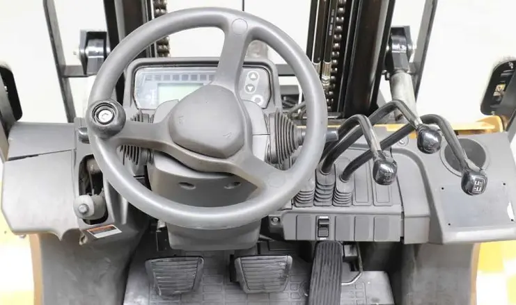 Вилочный погрузчик CAT Lift Trucks GP30N - фото № 2