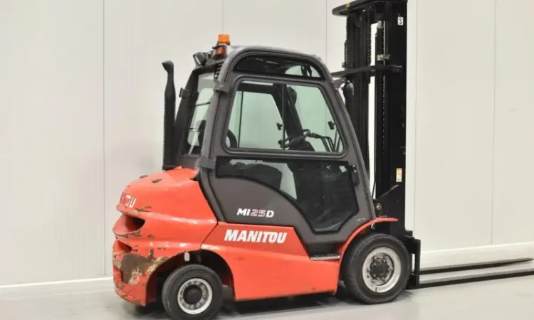 Вилочный погрузчик Manitou MI 25 D - фото № 3