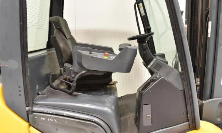 Газовый погрузчик. Вилочный погрузчик Jungheinrich TFG 425 S - фото № 4