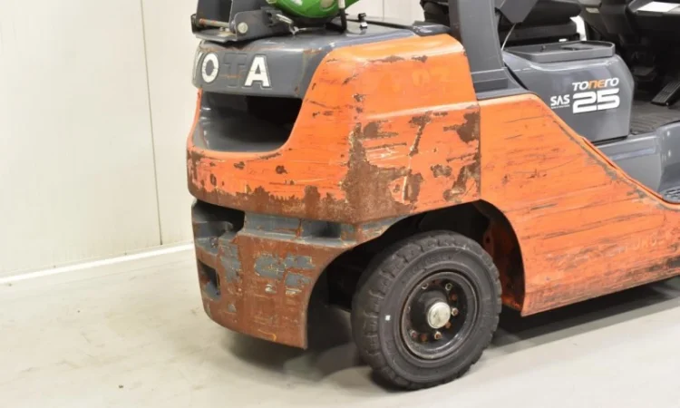 Вилочный погрузчик Toyota 02-8FGF25. Газовый погрузчик - фото № 7