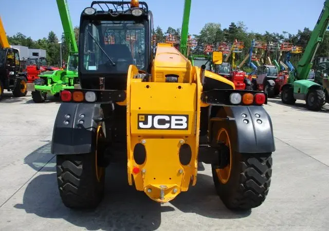 Телескопический погрузчик JCB 541-70 WasteMaster - фото № 4