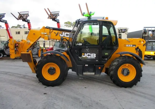Телескопический погрузчик JCB 533-105. Спецтехника - фото № 1