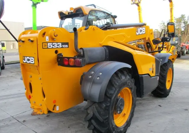 Телескопический погрузчик JCB 533-105. Спецтехника - фото № 4