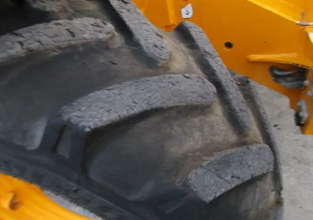 Телескопический погрузчик JCB 533-105. Спецтехника - фото № 12