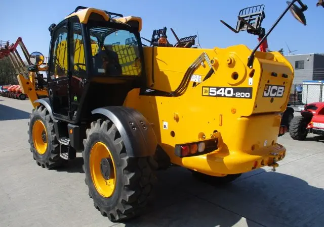 Телескопический погрузчик JCB 540-200. Спецтехника б/у - фото № 16