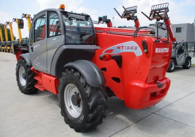 Телескопический погрузчик Manitou MT 1840. Спецтехника б/у - фото № 13