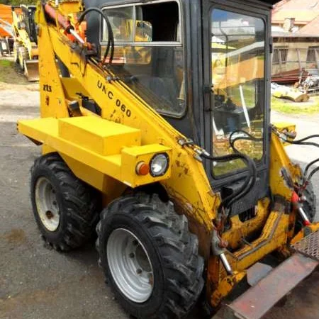 Продаю погрузчики UNC 060 - фото № 1