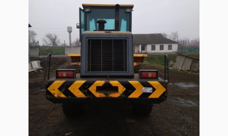 Фронтальный погрузчик XCMG LW321F - фото № 4