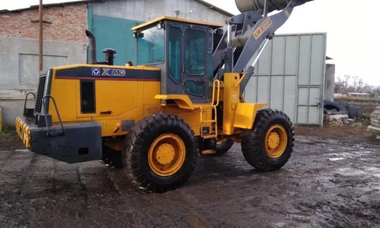 Фронтальный погрузчик XCMG LW321F - фото № 7